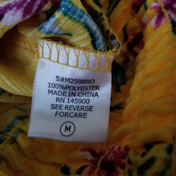 Women's Floral Smocked Yellow Top Size Medium Ruffled Sleeves - Picture 9 of 9